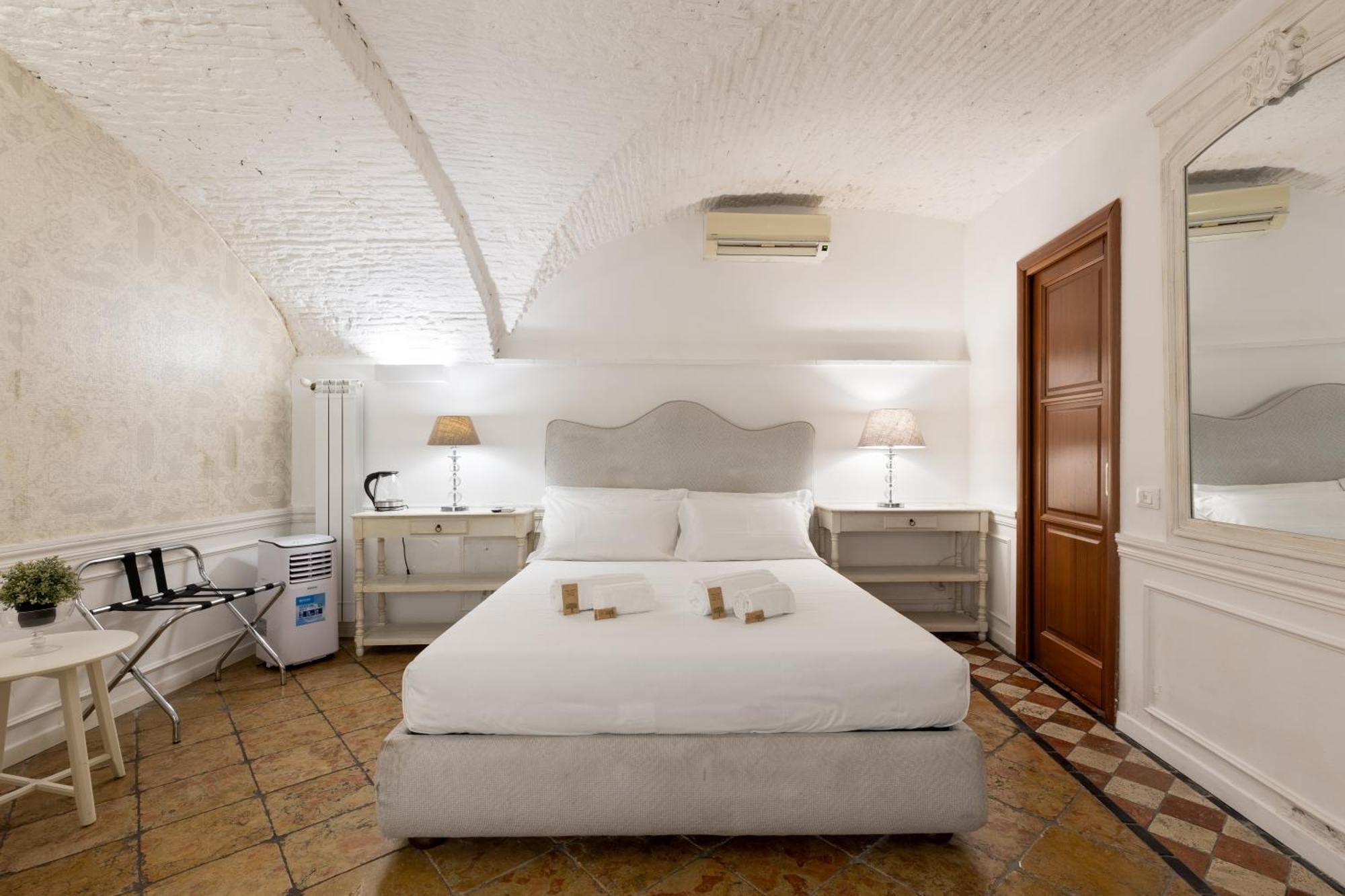 Domus 14 Bed and breakfast